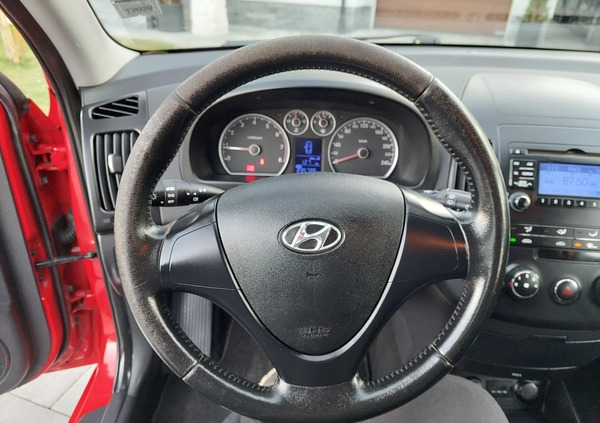 Hyundai I30 cena 16200 przebieg: 229000, rok produkcji 2009 z Rzeszów małe 529